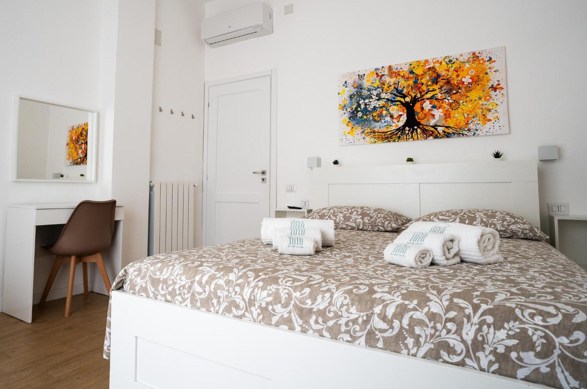 La Casa Di Toto Naples